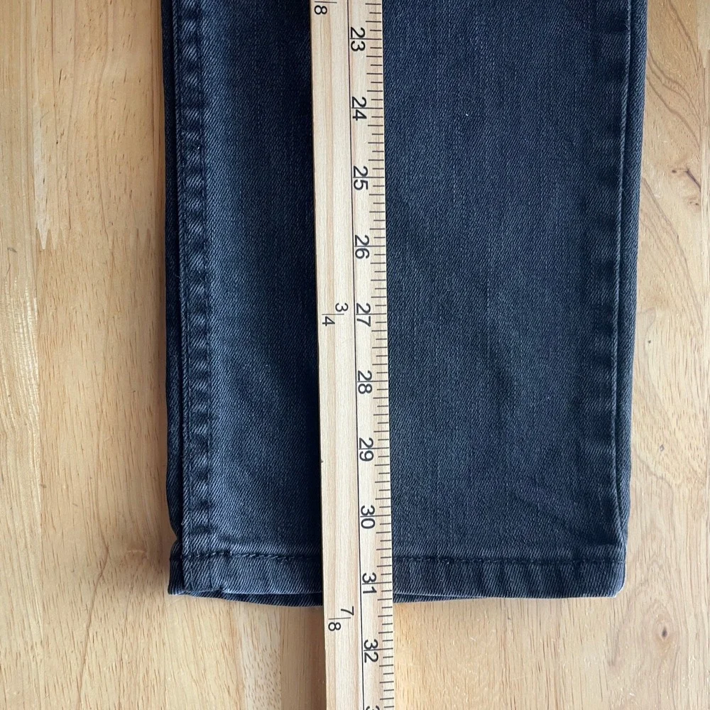 Levis these levis